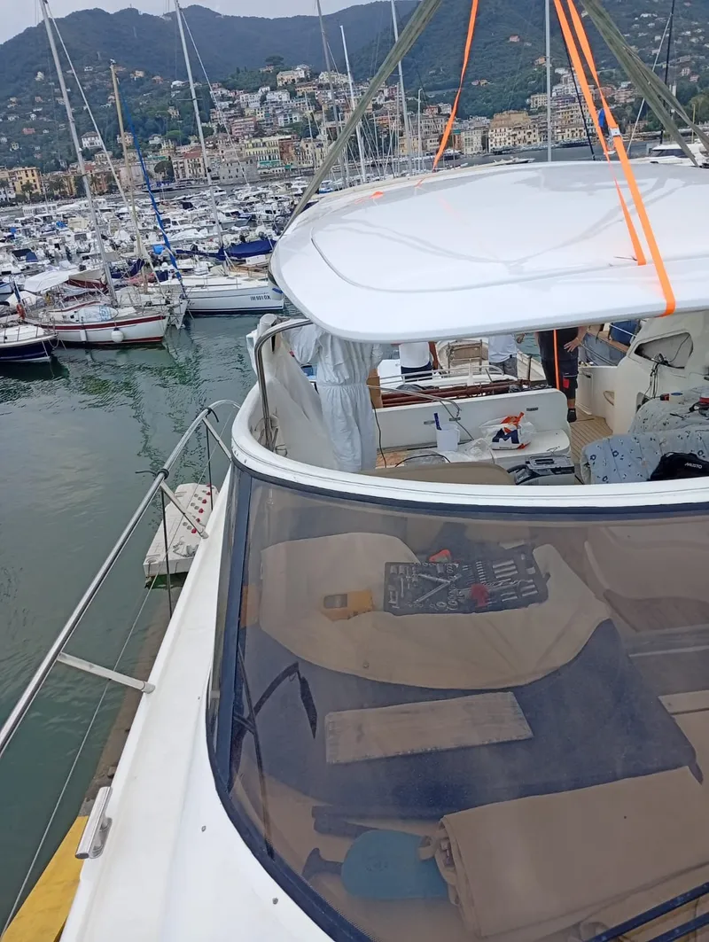 3D-printed hard top installed on a 50-foot motor yacht