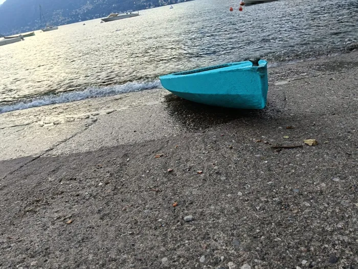 The hull resting on the shore