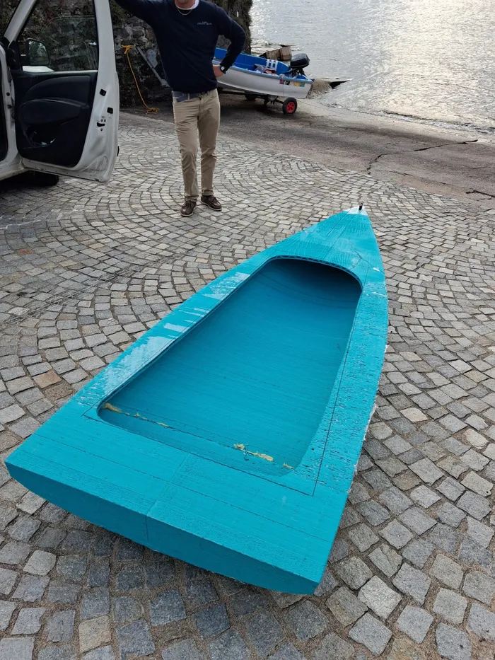 The deck of the hull, with the printing layers in full view
