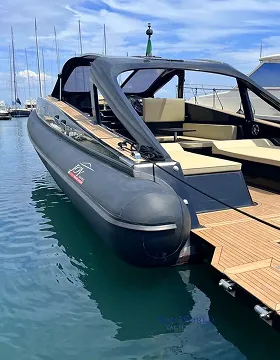 3D printed boat hardtop in composite material, made by Nugæ