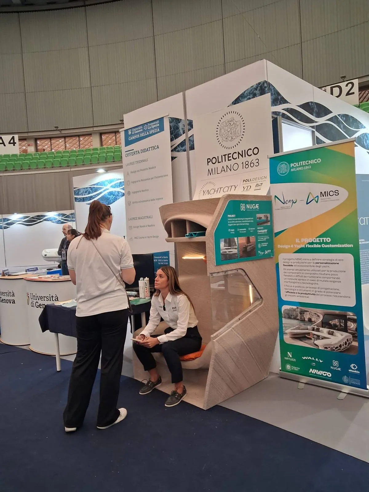 Lo stand del Politecnico di Milano al Salone Nautico, con la seduta NUGAE